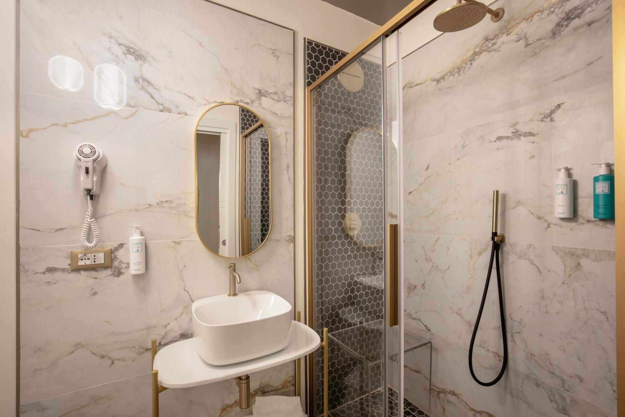 Vivaldi Luxury Rooms Рим Екстериор снимка