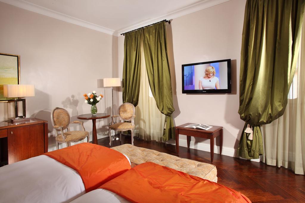 Vivaldi Luxury Rooms Рим Екстериор снимка