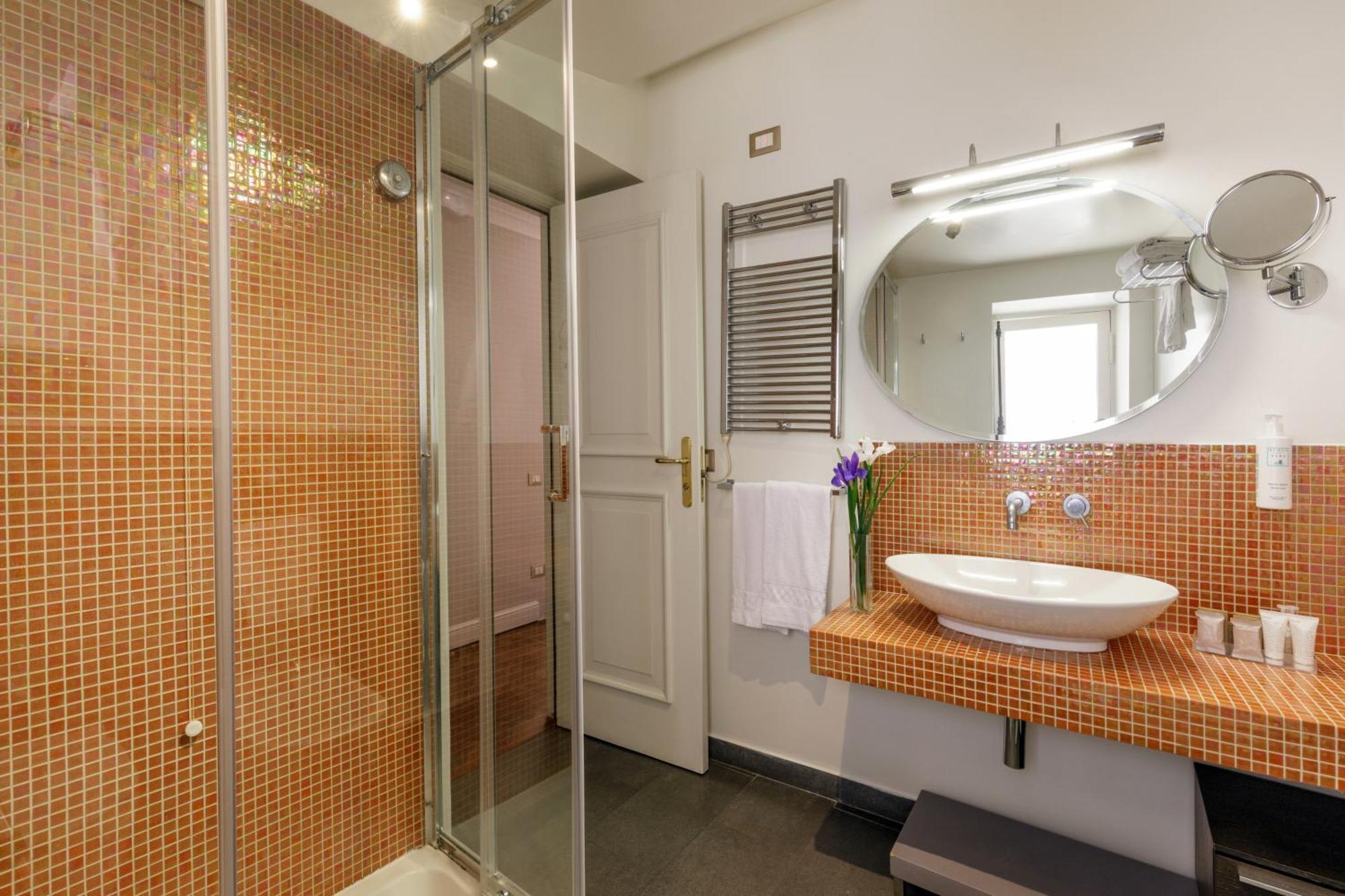 Vivaldi Luxury Rooms Рим Екстериор снимка