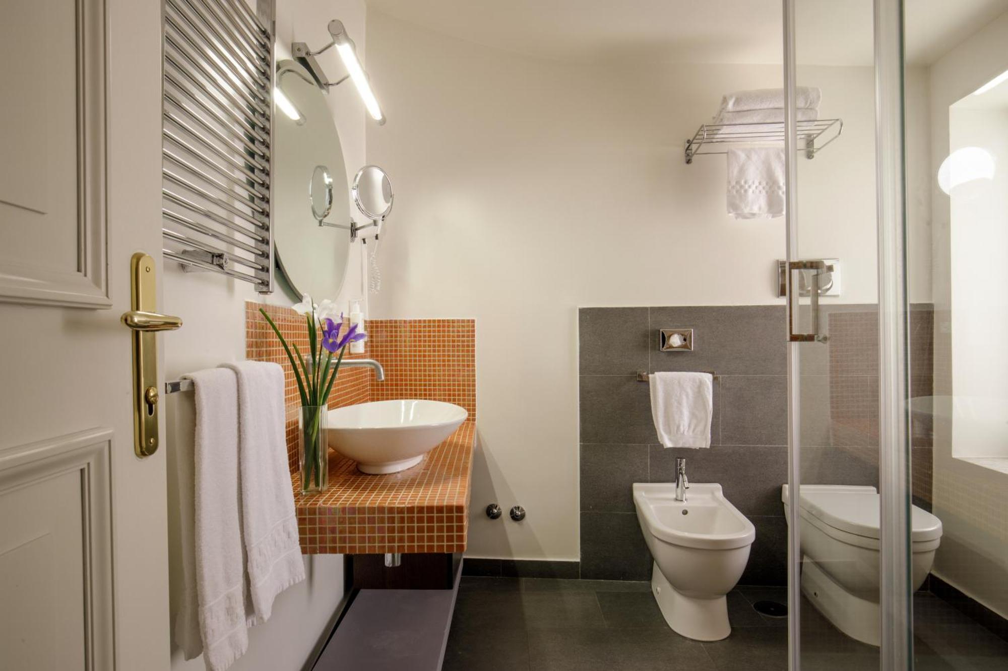Vivaldi Luxury Rooms Рим Екстериор снимка