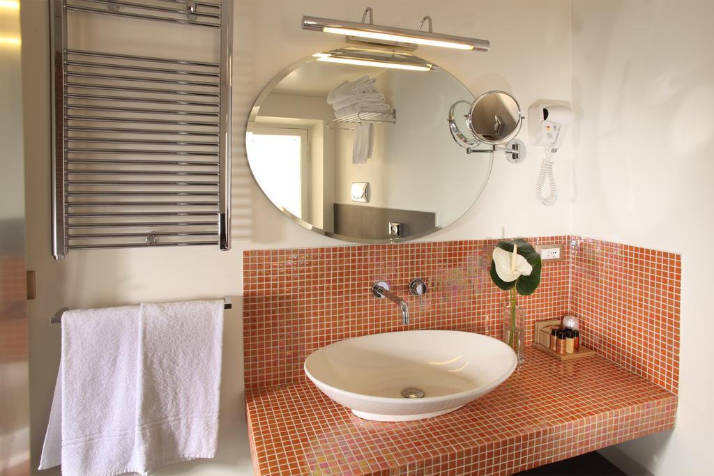 Vivaldi Luxury Rooms Рим Екстериор снимка